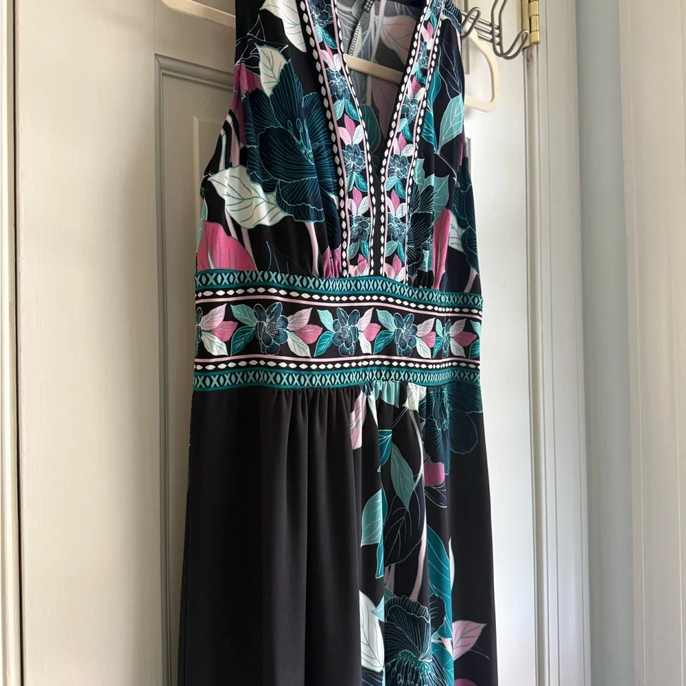 Maggy London Petite Dress with Black and Teal Accents - Picture 4 of 8